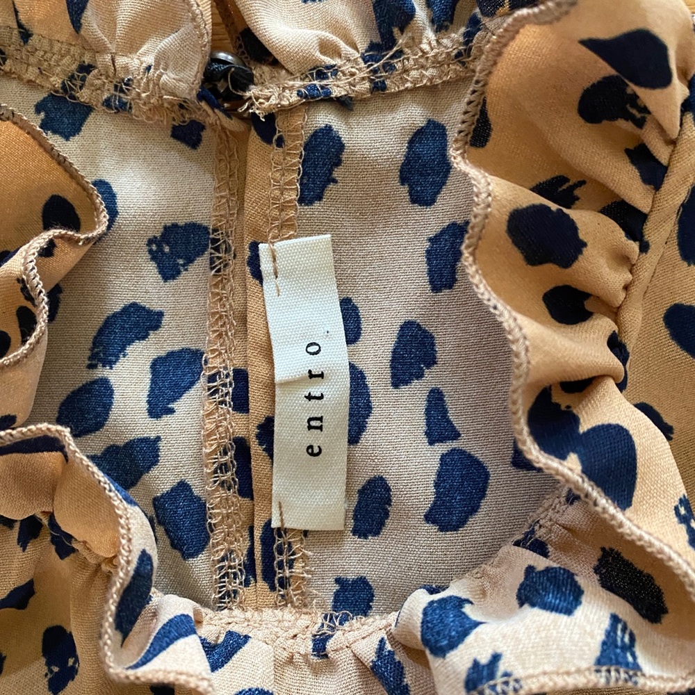 Entro Leopard Print Tunic With Flutter Sleeves - image 5